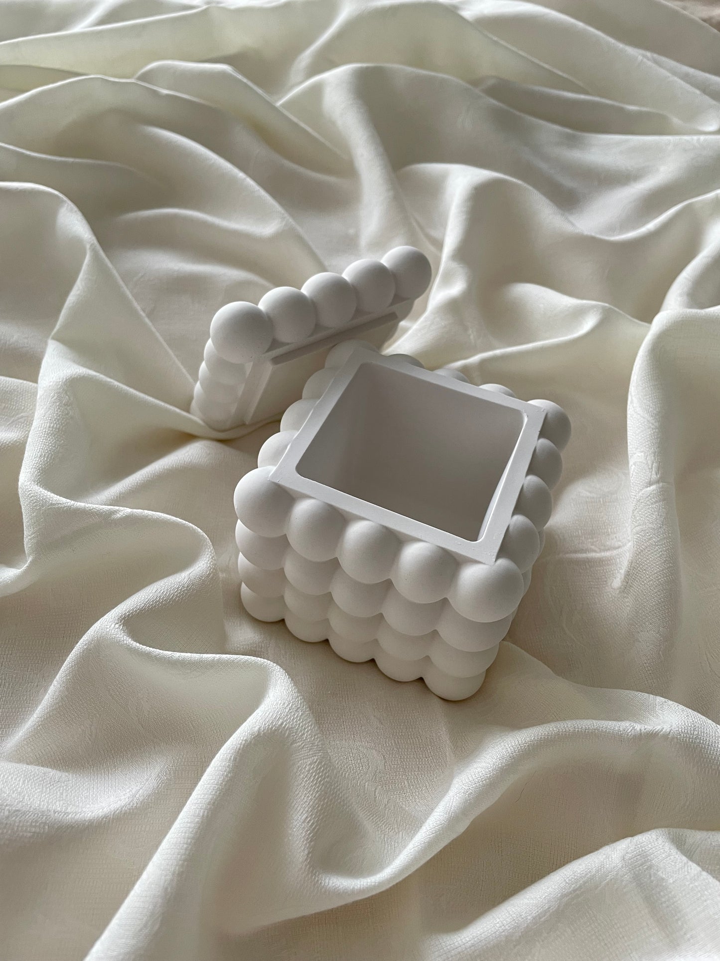 The Bubbly Dice