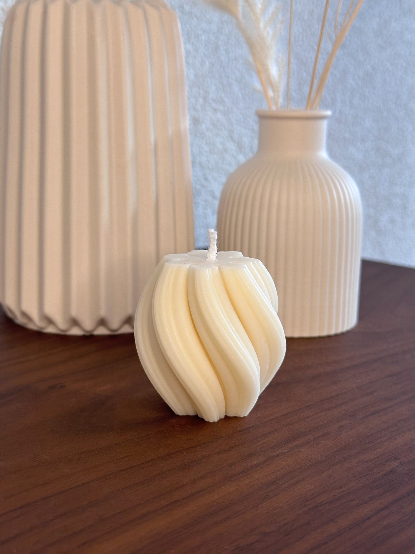 The Waved Candle (small)